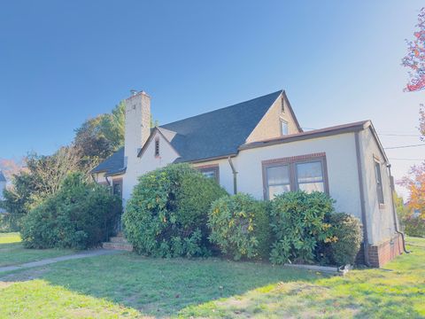 Tiny photo for 281 Ocean Avenue, West Haven, CT 06516 (MLS # 24134068)