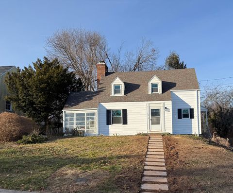 Photo of 96 Bentwood Road, West Hartford, CT 06107 (MLS # 24143142)