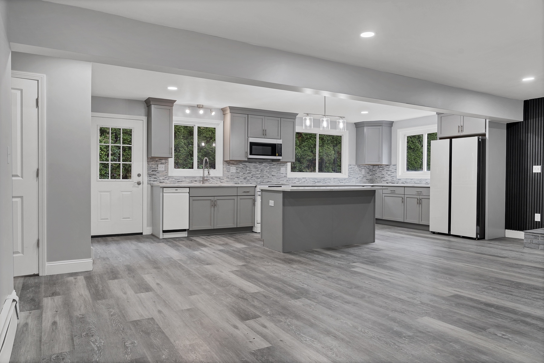 84 Connecticut Avenue