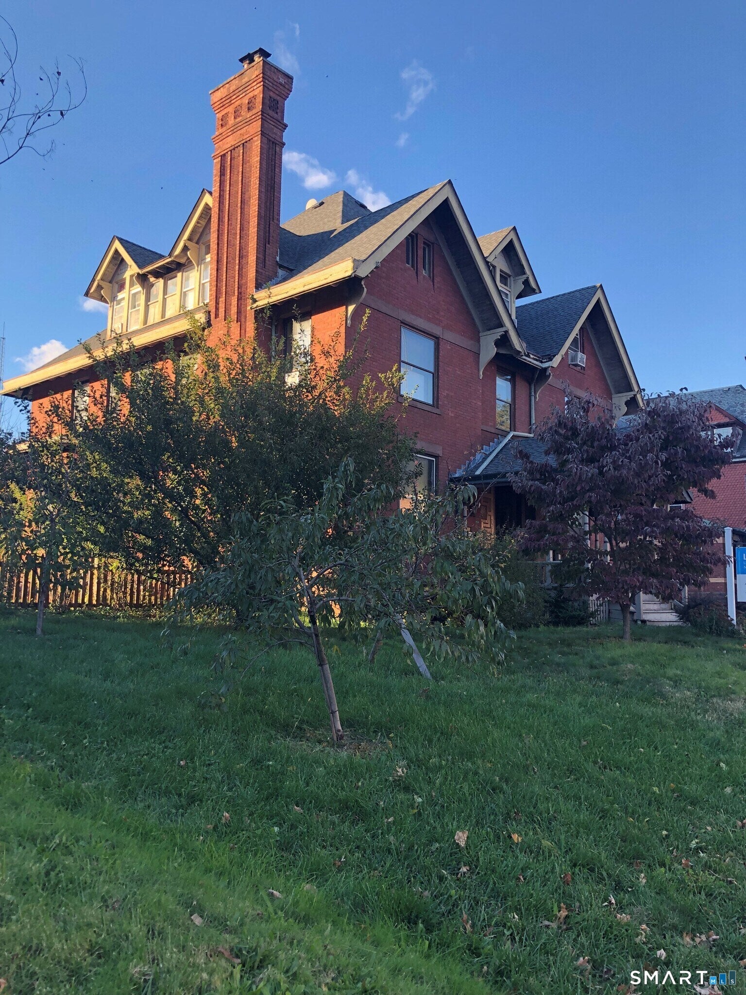 51 Gillett Street