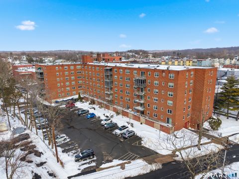 Condo For Sale - 27 Northill Street #APT 5S<br/> Stamford, CT 06907