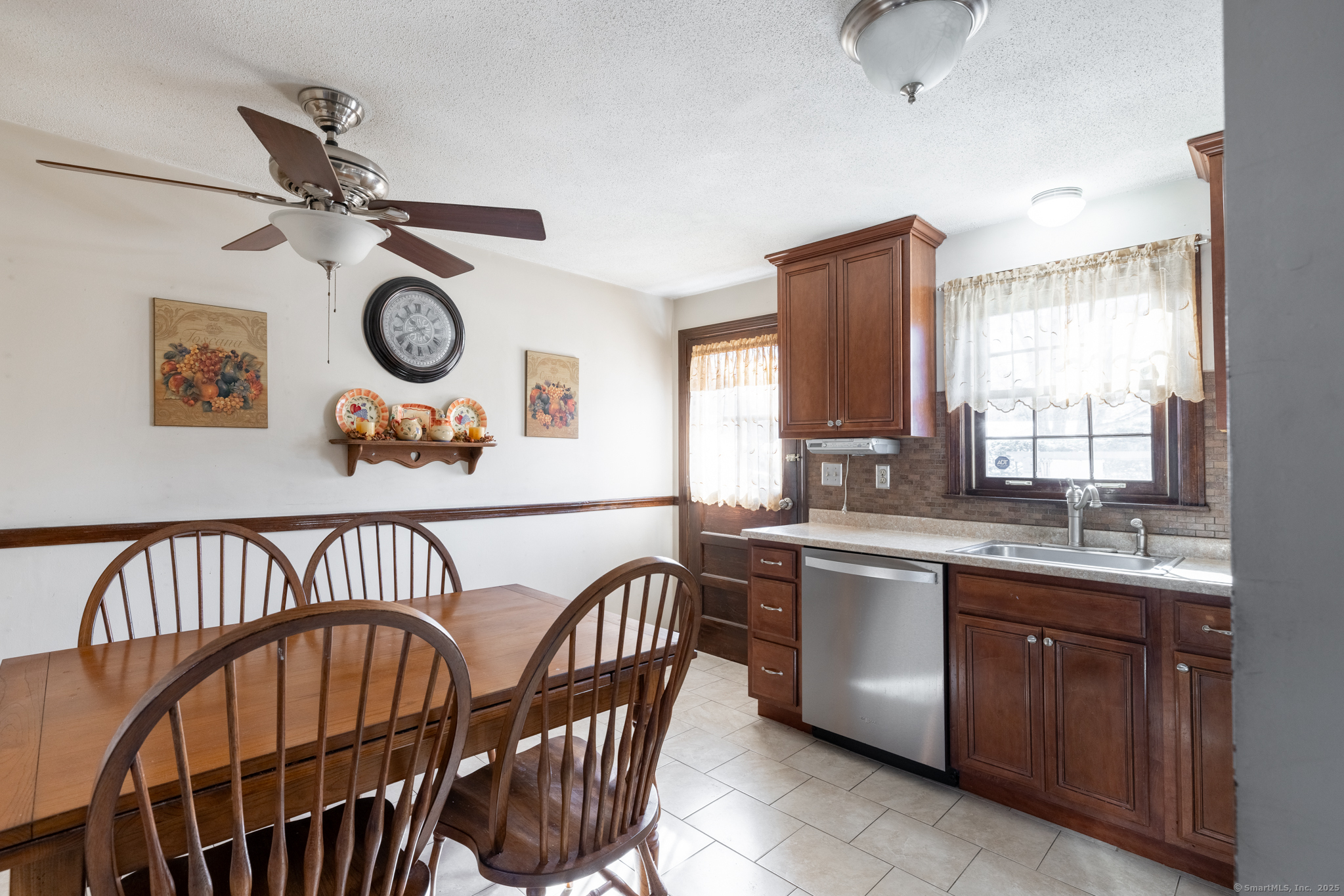 31 Partridge Drive, Waterbury, Connecticut image 13