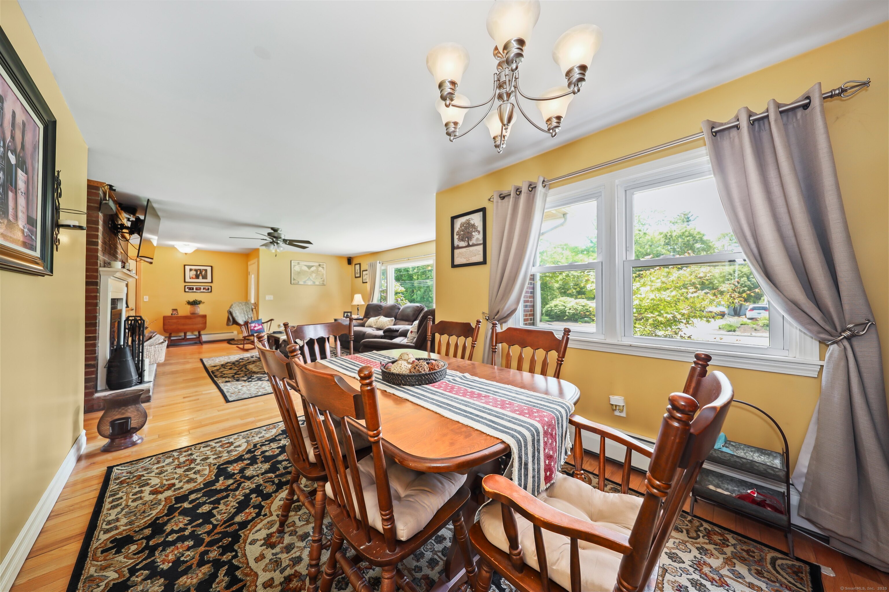 17 Straitsville Road