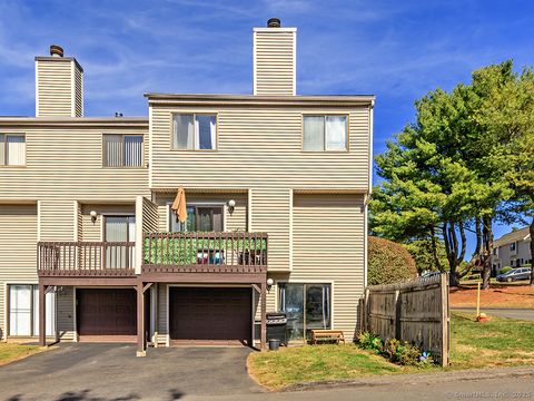 Tiny photo for 123 Pembroke Court #123, Meriden, CT 06450 (MLS # 24147609)