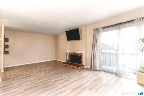 Tiny photo for 123 Pembroke Court #123, Meriden, CT 06450 (MLS # 24147609)