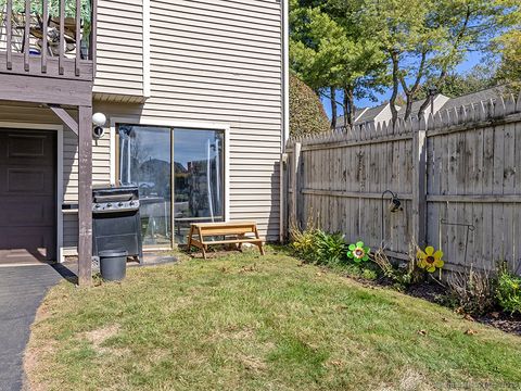 Tiny photo for 123 Pembroke Court #123, Meriden, CT 06450 (MLS # 24147609)