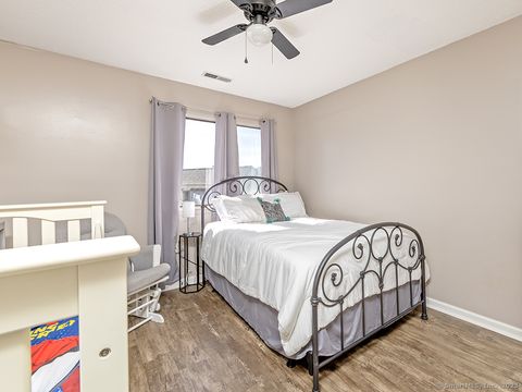 Tiny photo for 123 Pembroke Court #123, Meriden, CT 06450 (MLS # 24147609)