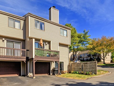 Tiny photo for 123 Pembroke Court #123, Meriden, CT 06450 (MLS # 24147609)