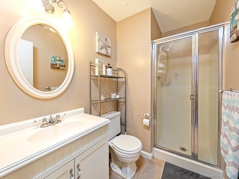 Tiny photo for 123 Pembroke Court #123, Meriden, CT 06450 (MLS # 24147609)