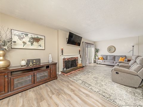 Tiny photo for 123 Pembroke Court #123, Meriden, CT 06450 (MLS # 24147609)