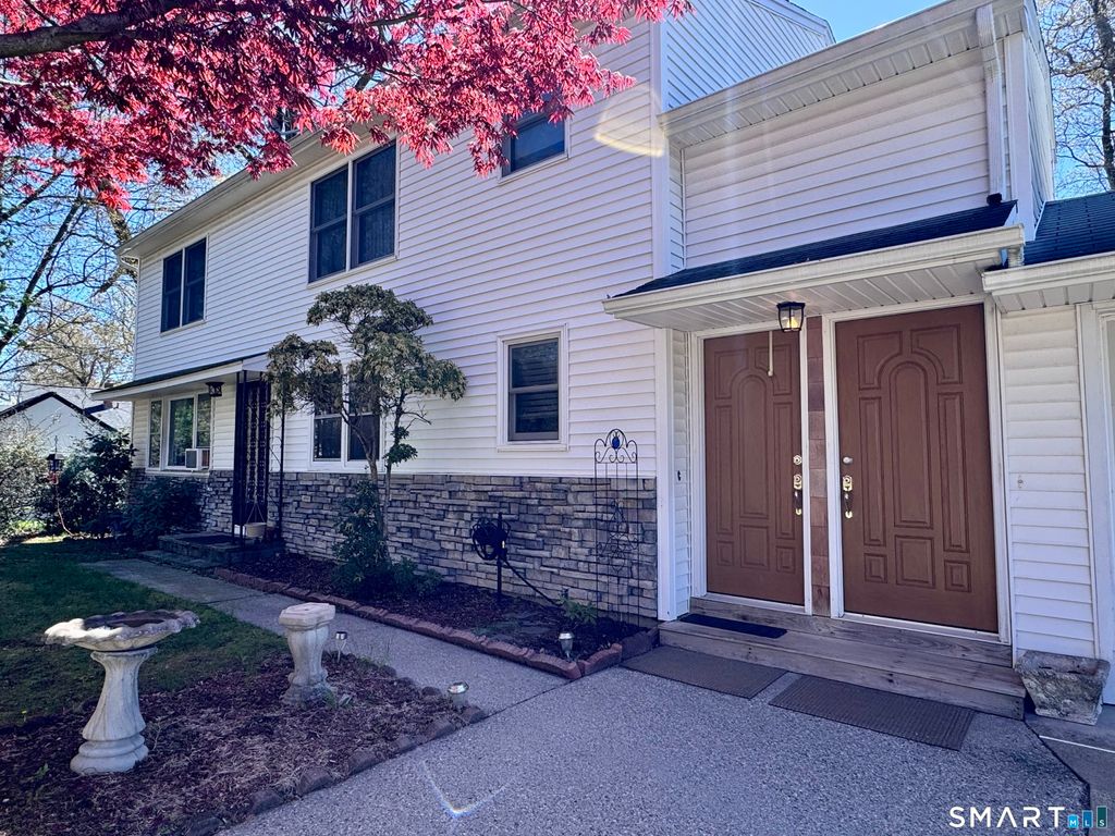Photo of 8 Oakridge Drive, Enfield, CT 06082 (MLS # 24171185)