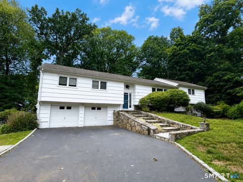 Photo of 4 Nappa Lane, Westport, CT 06880 (MLS # 24189482)