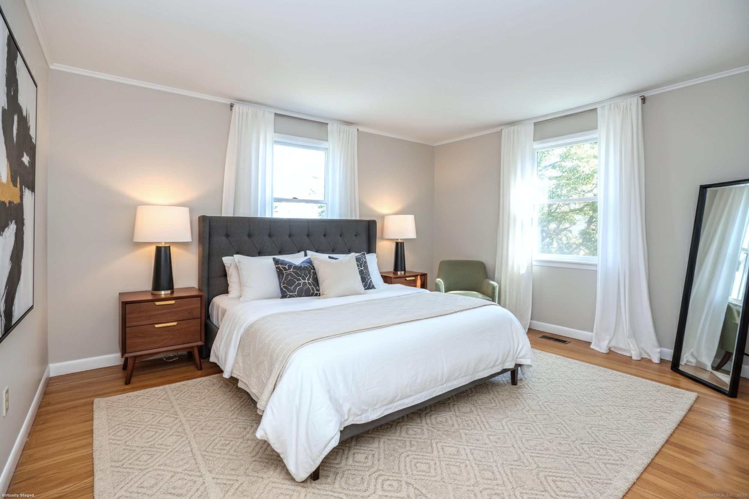 Fairfield, Connecticut 06824, United States, 3 Bedrooms Bedrooms, ,3 BathroomsBathrooms,Residential,Pending,235849