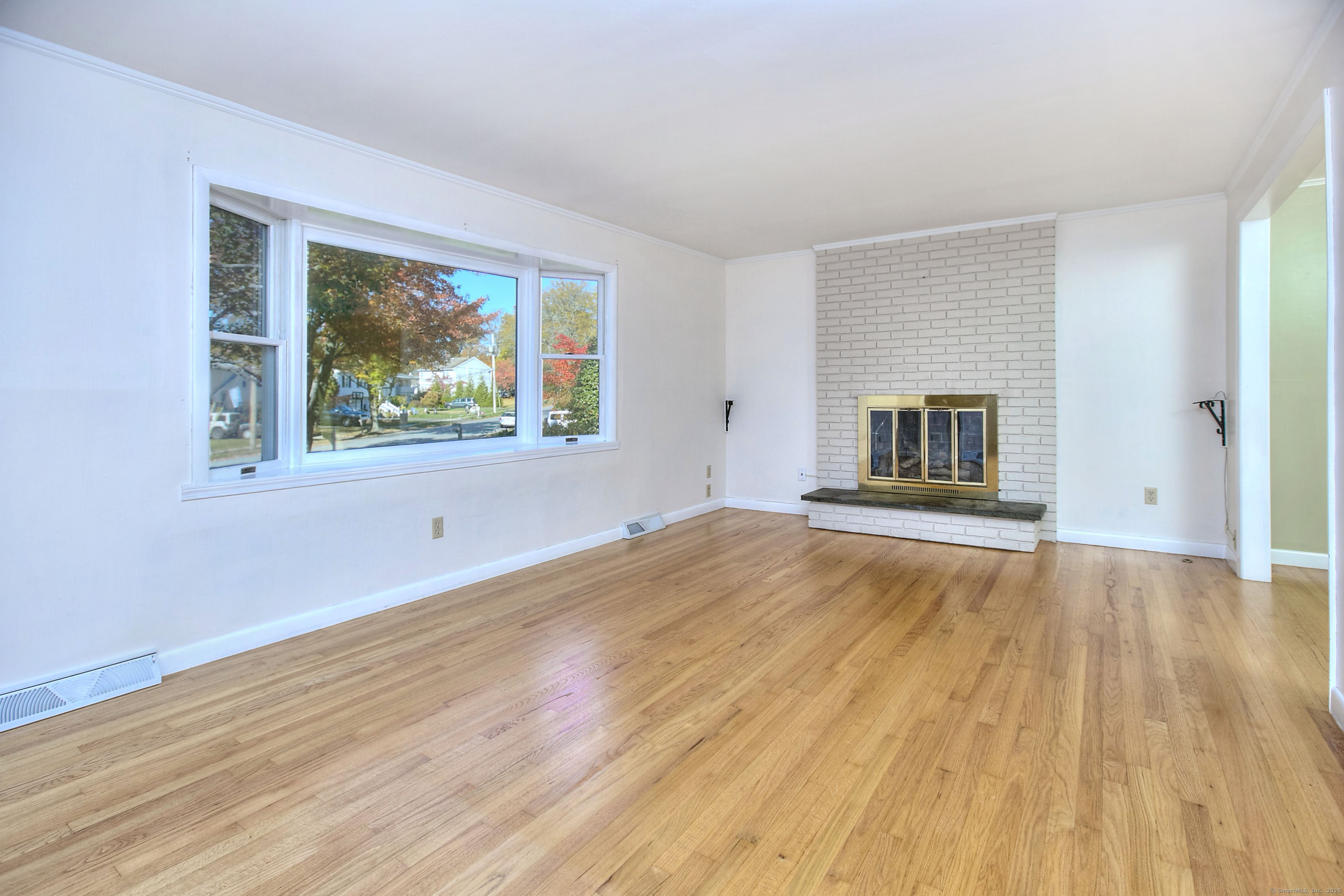 Fairfield, Connecticut 06824, United States, 3 Bedrooms Bedrooms, ,3 BathroomsBathrooms,Residential,Pending,235849