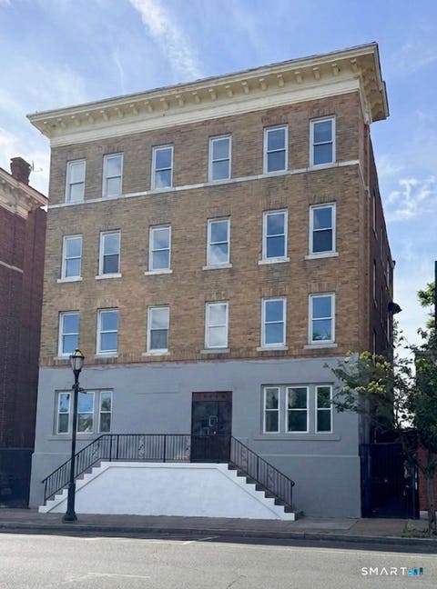 Multifamily For Rent - 1597 Park Street #3B<br/> Hartford, CT 06106