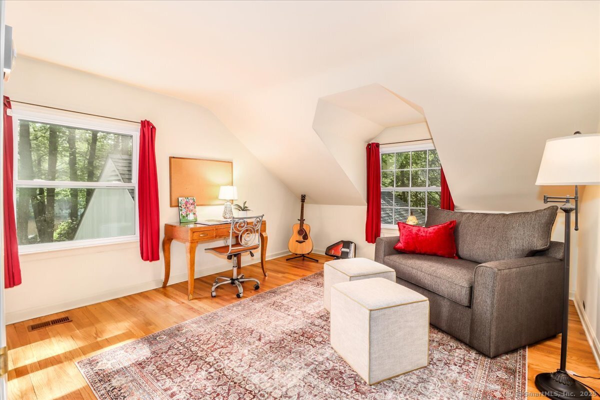 Stamford, Connecticut 06903, United States, 5 Bedrooms Bedrooms, ,4 BathroomsBathrooms,Residential,Active,153197