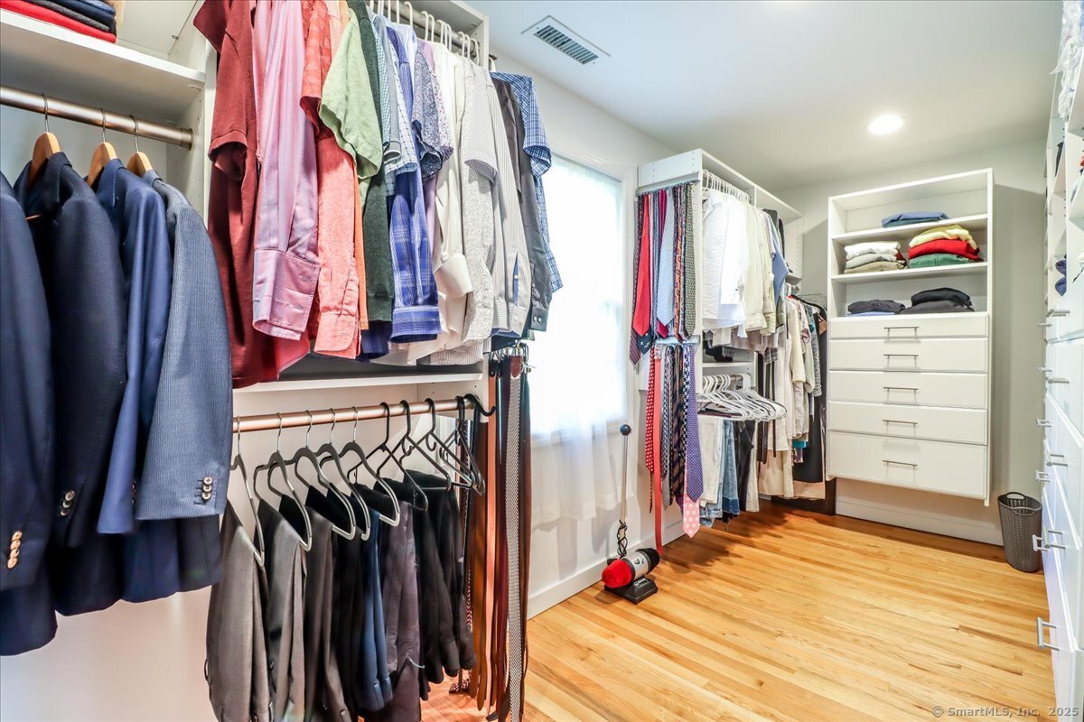 Stamford, Connecticut 06903, United States, 5 Bedrooms Bedrooms, ,4 BathroomsBathrooms,Residential,Active,153197