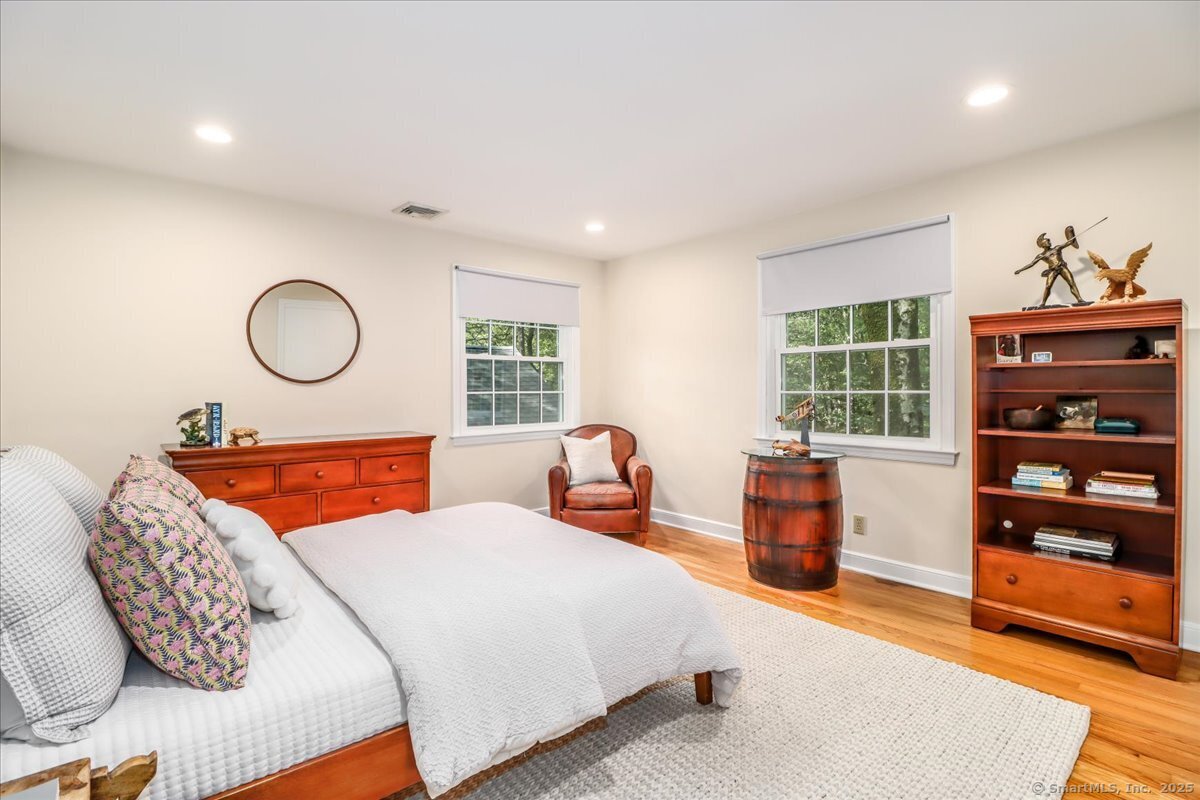 Stamford, Connecticut 06903, United States, 5 Bedrooms Bedrooms, ,4 BathroomsBathrooms,Residential,Active,153197