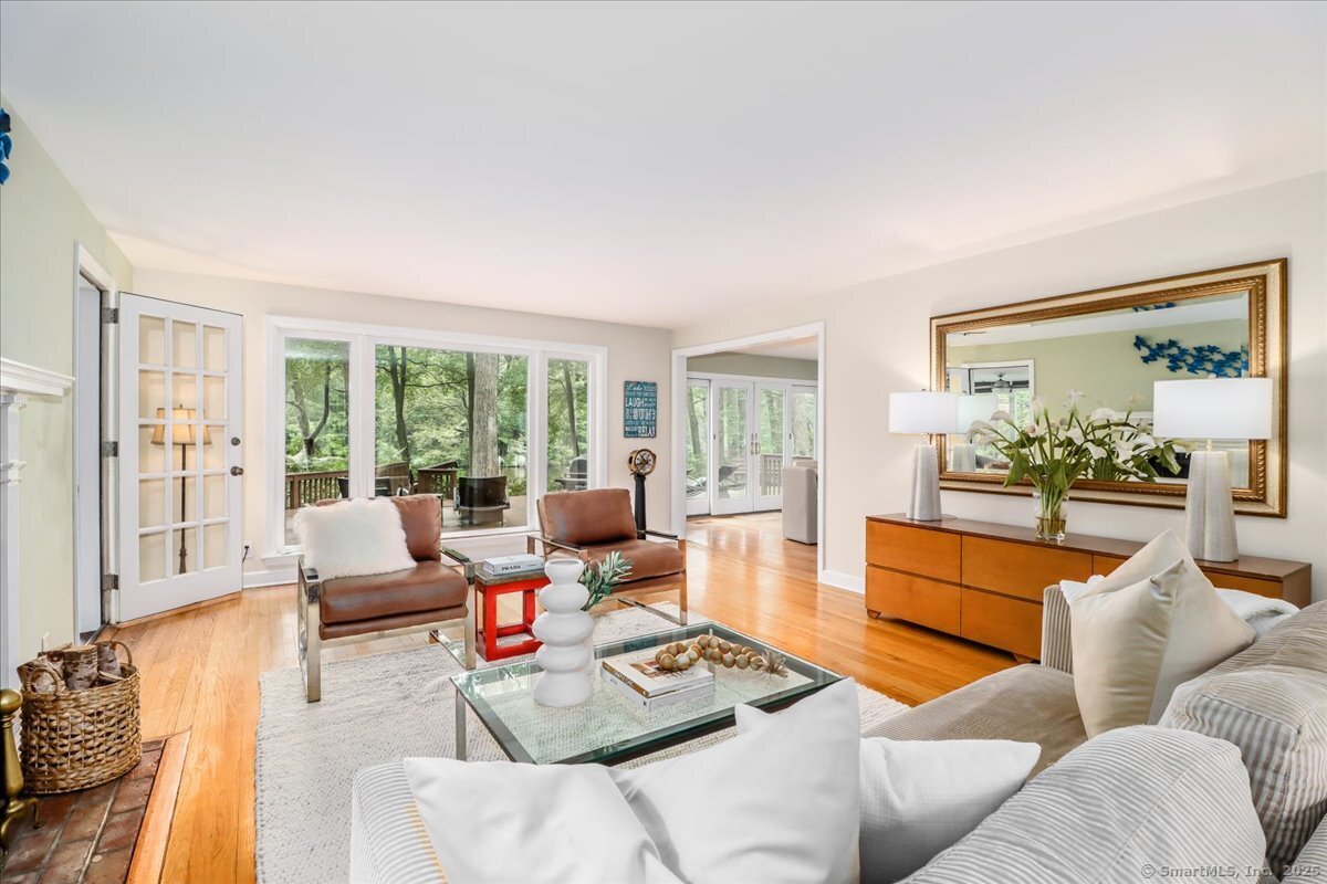 Stamford, Connecticut 06903, United States, 5 Bedrooms Bedrooms, ,4 BathroomsBathrooms,Residential,Active,153197