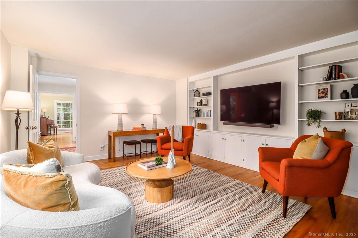 Stamford, Connecticut 06903, United States, 5 Bedrooms Bedrooms, ,4 BathroomsBathrooms,Residential,Active,153197