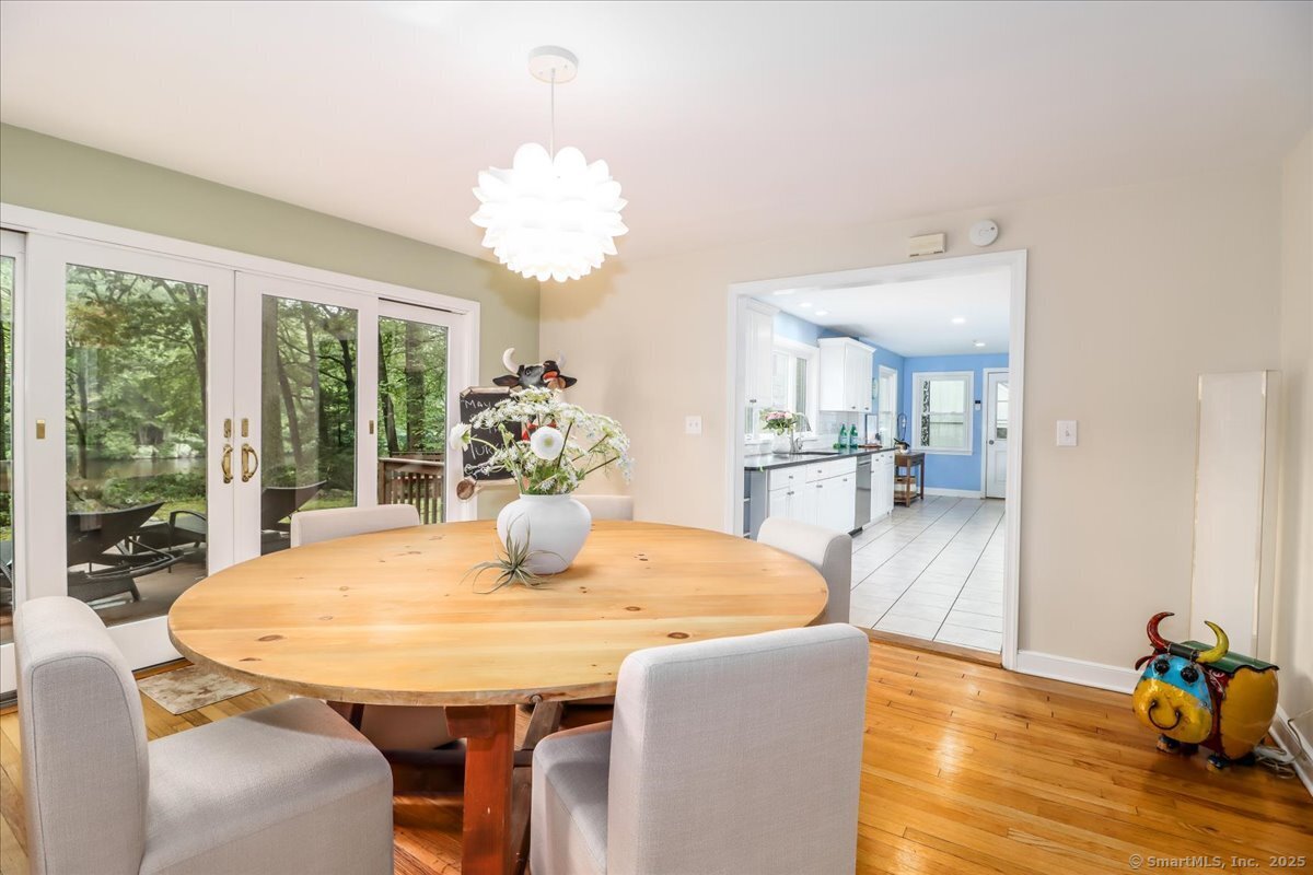 Stamford, Connecticut 06903, United States, 5 Bedrooms Bedrooms, ,4 BathroomsBathrooms,Residential,Active,153197