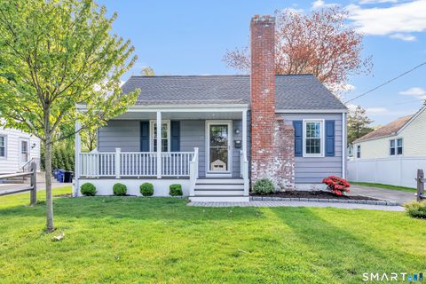 Homes For Sale - 21 Aimes Drive<br/> West Haven, CT 06516