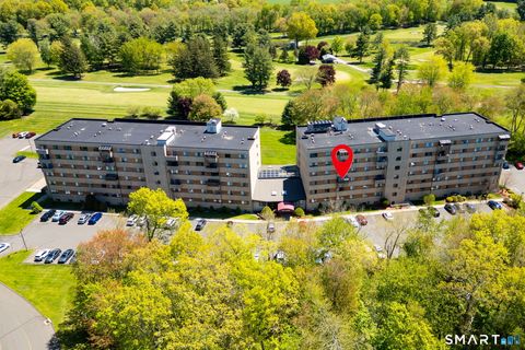 Photo of 20 Putter Drive #20, Wallingford, CT 06492 (MLS # 24174648)