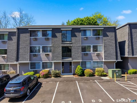 Condo For Sale - 187 Flax Hill Road #D1<br/> Norwalk, CT 06854
