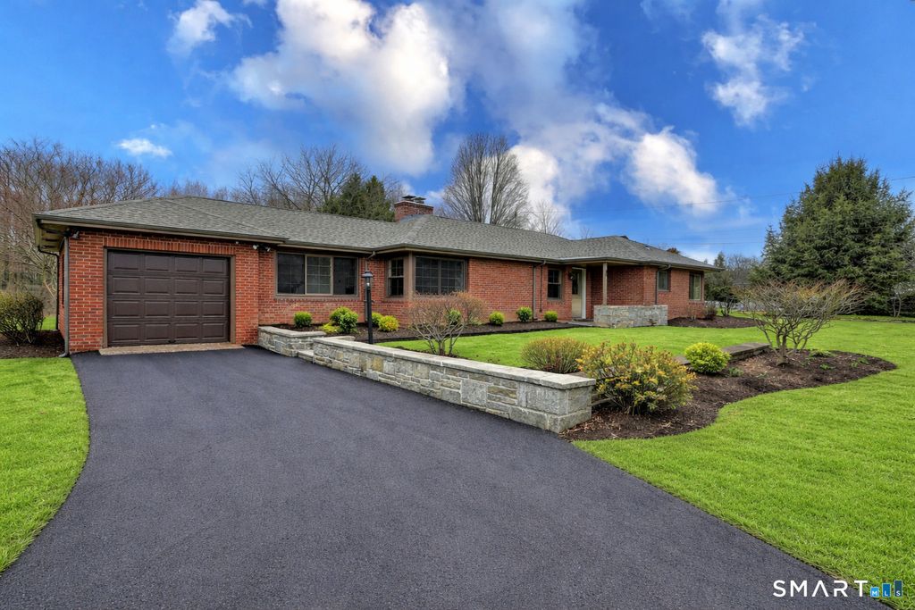 Photo of 53 Geer Street, Cromwell, CT 06416 (MLS # 24171637)