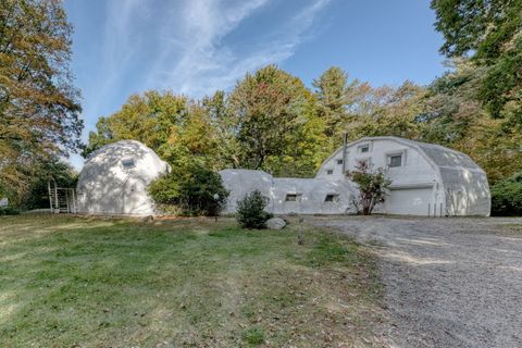 11 Day Road Cornwall CT 06754
