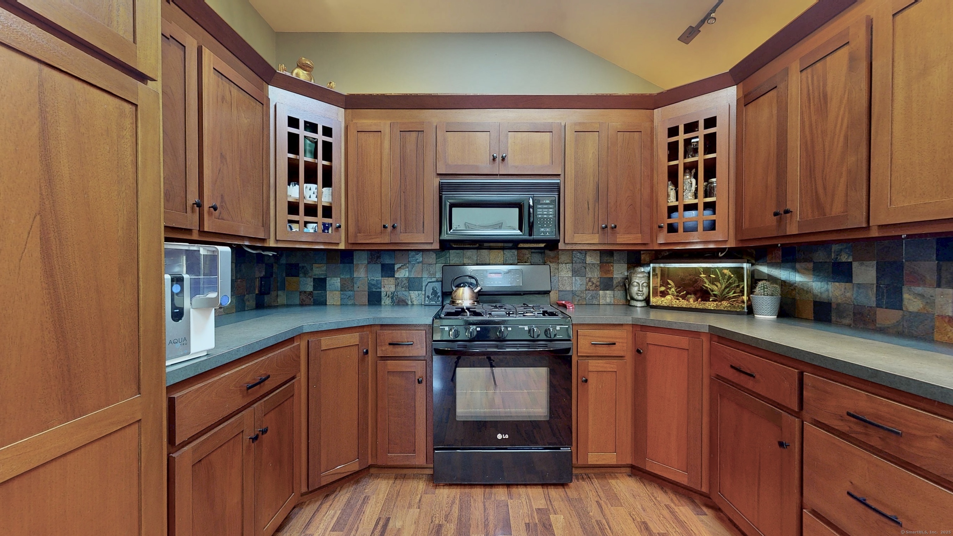 38 Wepawaug Drive, Milford, Connecticut image 8
