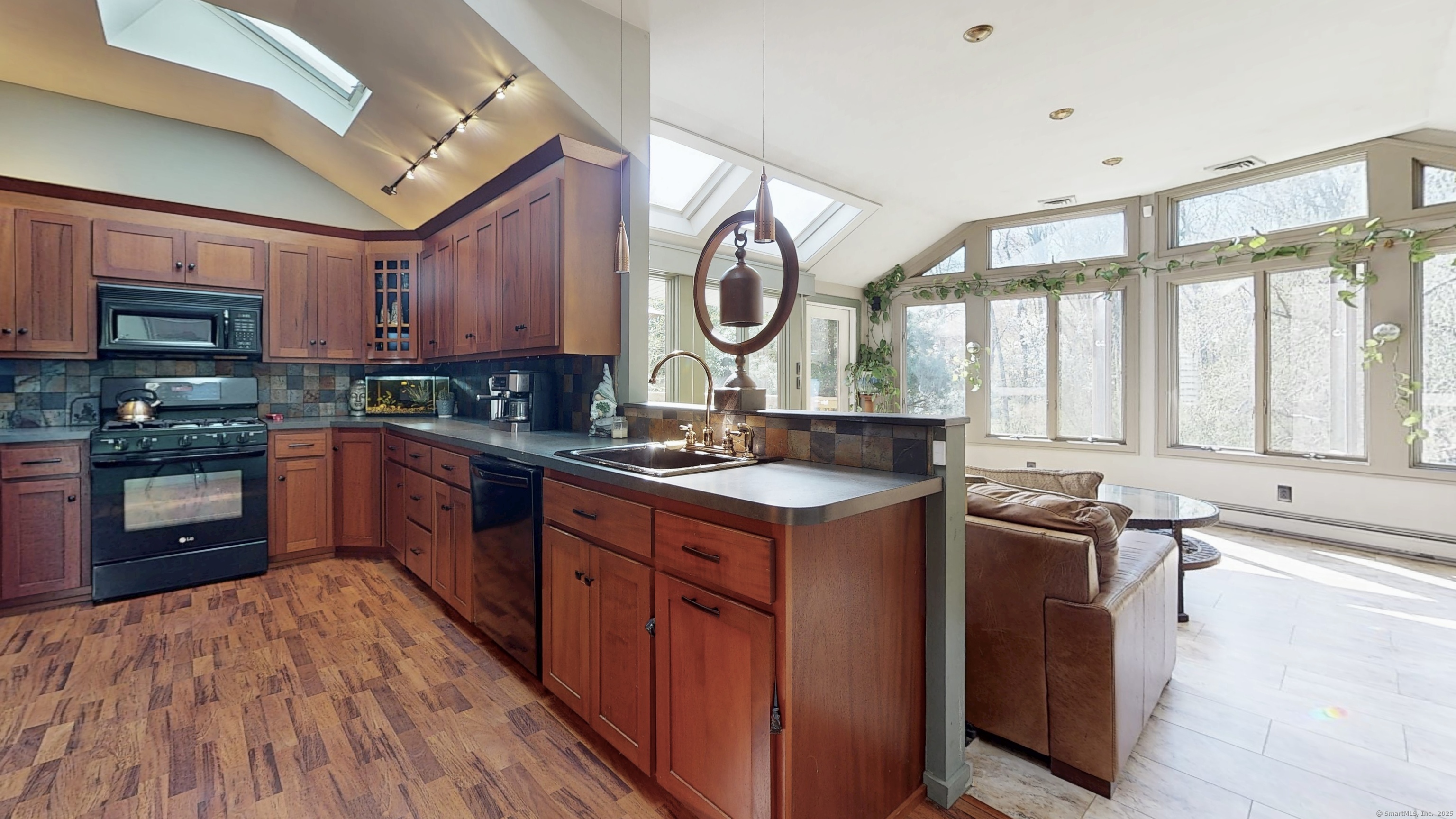 38 Wepawaug Drive, Milford, Connecticut image 6