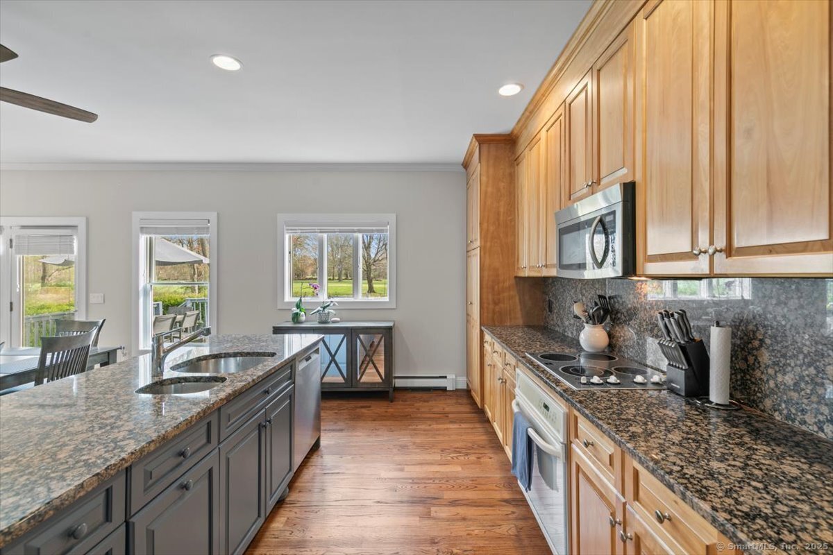 115 Kozlowski Road, Milford, Connecticut image 13