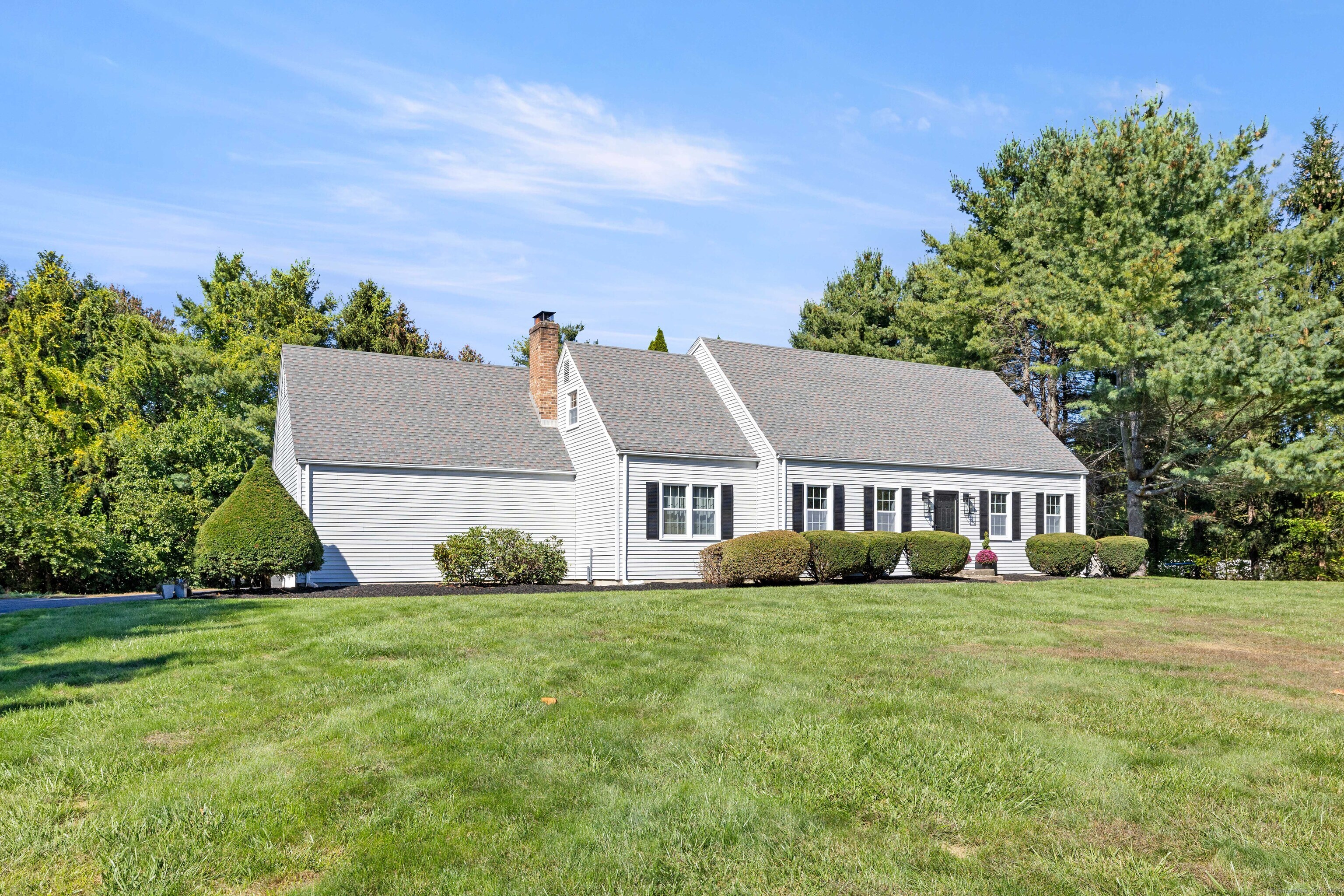 9 Meadowlark Drive