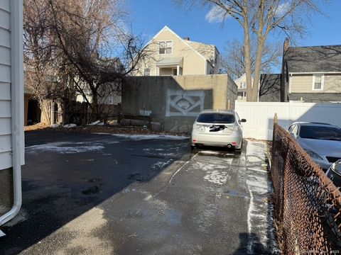 Tiny photo for 724 Capitol Avenue, Bridgeport, CT 06606 (MLS # 24134382)
