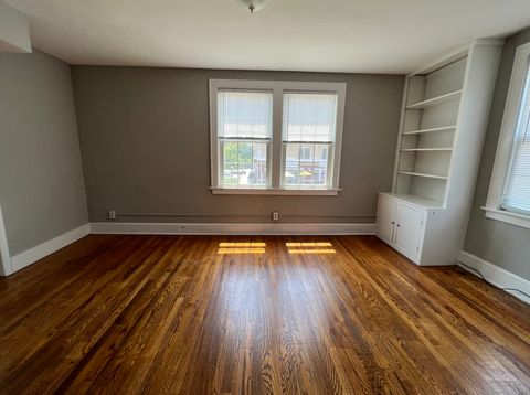 Tiny photo for 861 Farmington Avenue #2nd Floor, Berlin, CT 06037 (MLS # 24161333)