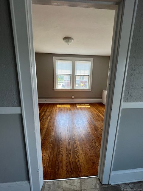 Tiny photo for 861 Farmington Avenue #2nd Floor, Berlin, CT 06037 (MLS # 24161333)