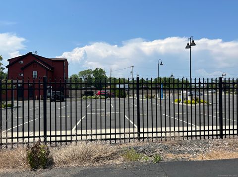 Tiny photo for 861 Farmington Avenue #2nd Floor, Berlin, CT 06037 (MLS # 24161333)