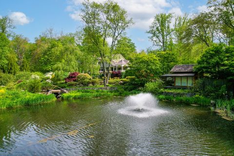 A home in New Canaan