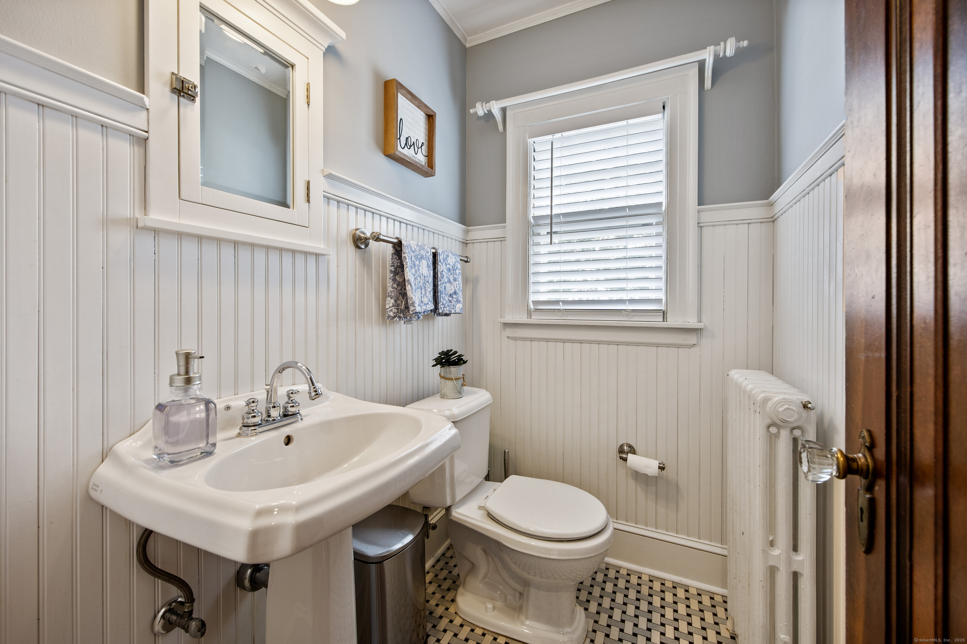 Wethersfield, Connecticut 06109, United States, 3 Bedrooms Bedrooms, ,3 BathroomsBathrooms,Residential,Coming Soon,198208