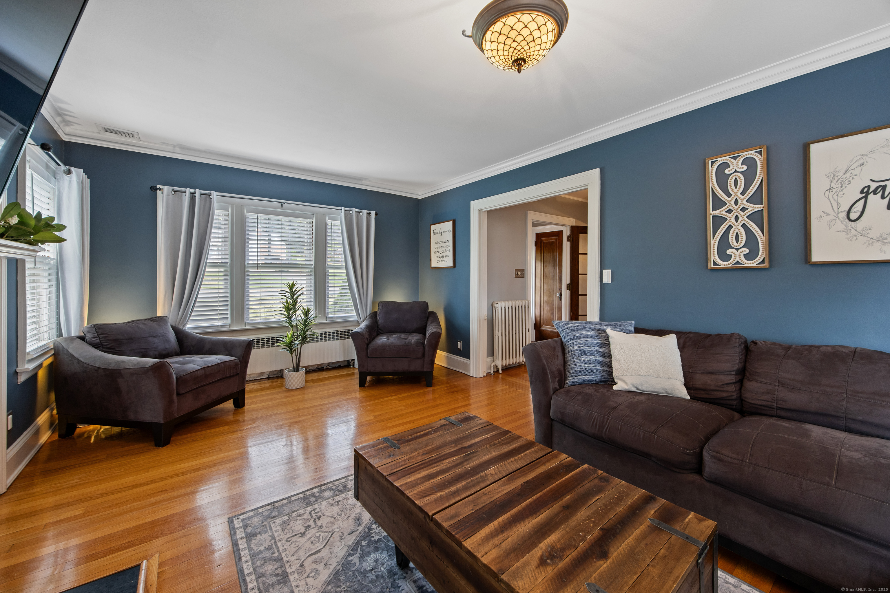 Wethersfield, Connecticut 06109, United States, 3 Bedrooms Bedrooms, ,3 BathroomsBathrooms,Residential,Coming Soon,198208