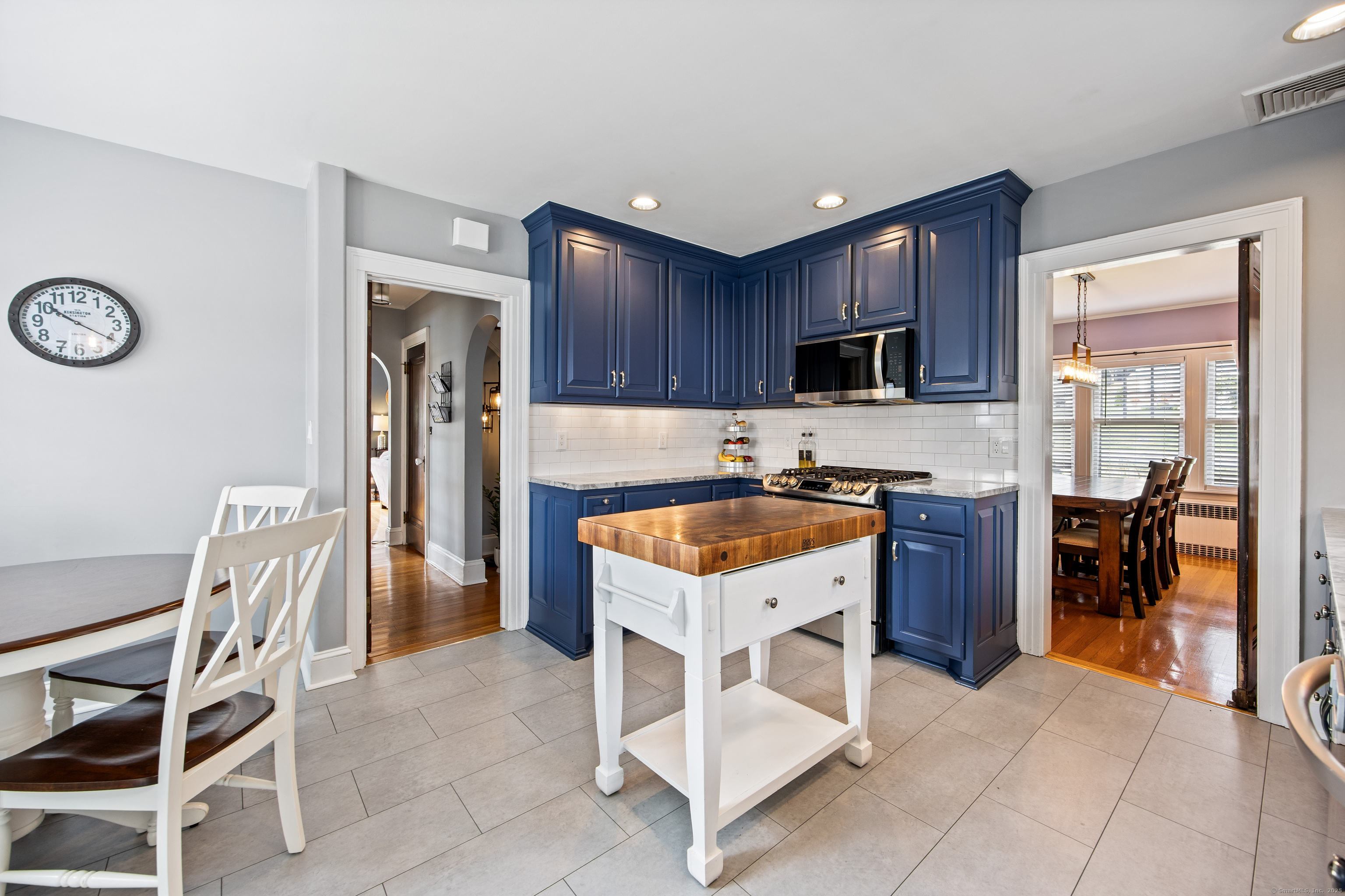 Wethersfield, Connecticut 06109, United States, 3 Bedrooms Bedrooms, ,3 BathroomsBathrooms,Residential,Coming Soon,198208