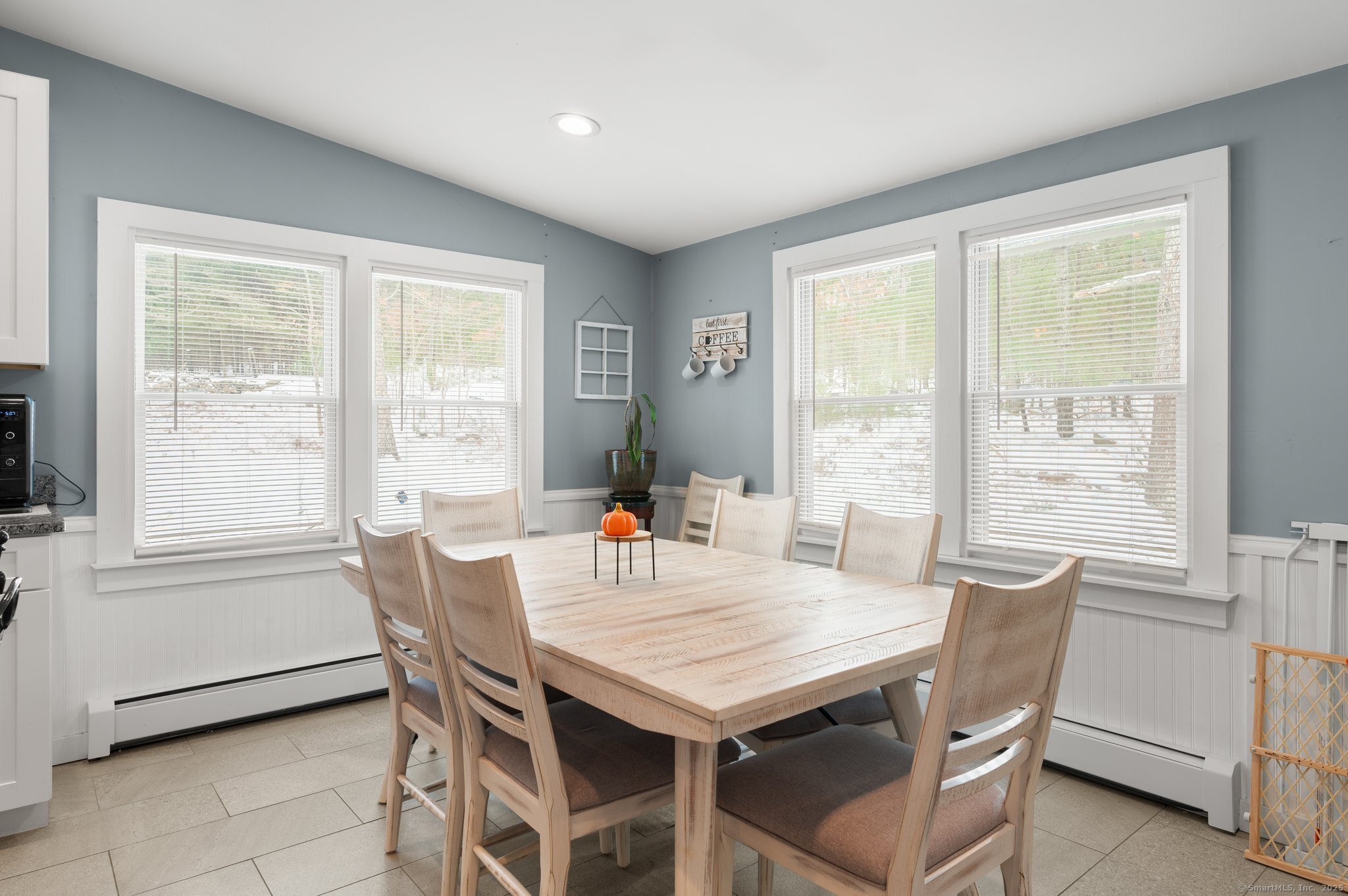 686 Squaw Rock Road, Plainfield, Connecticut image 3
