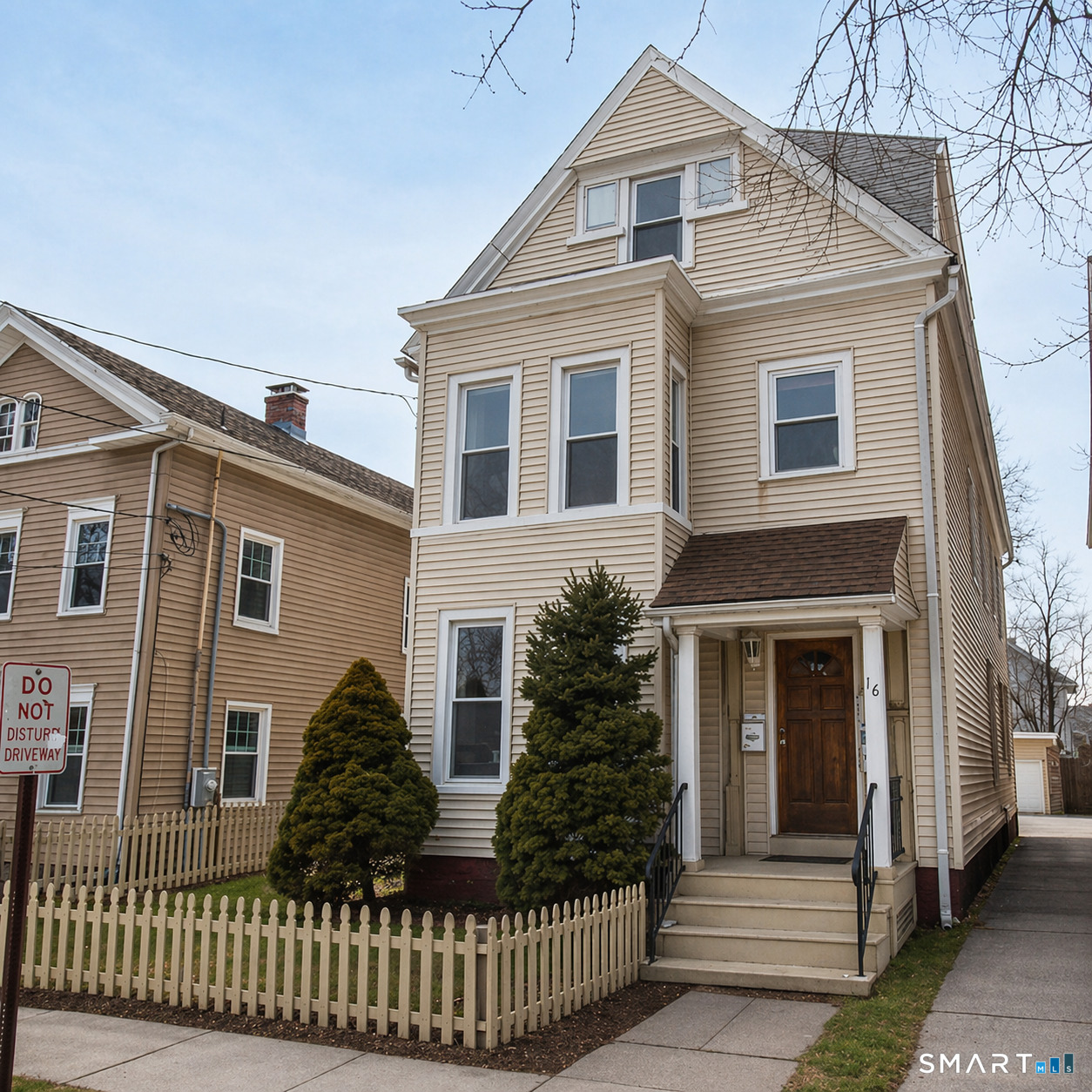 16 Edwards Street