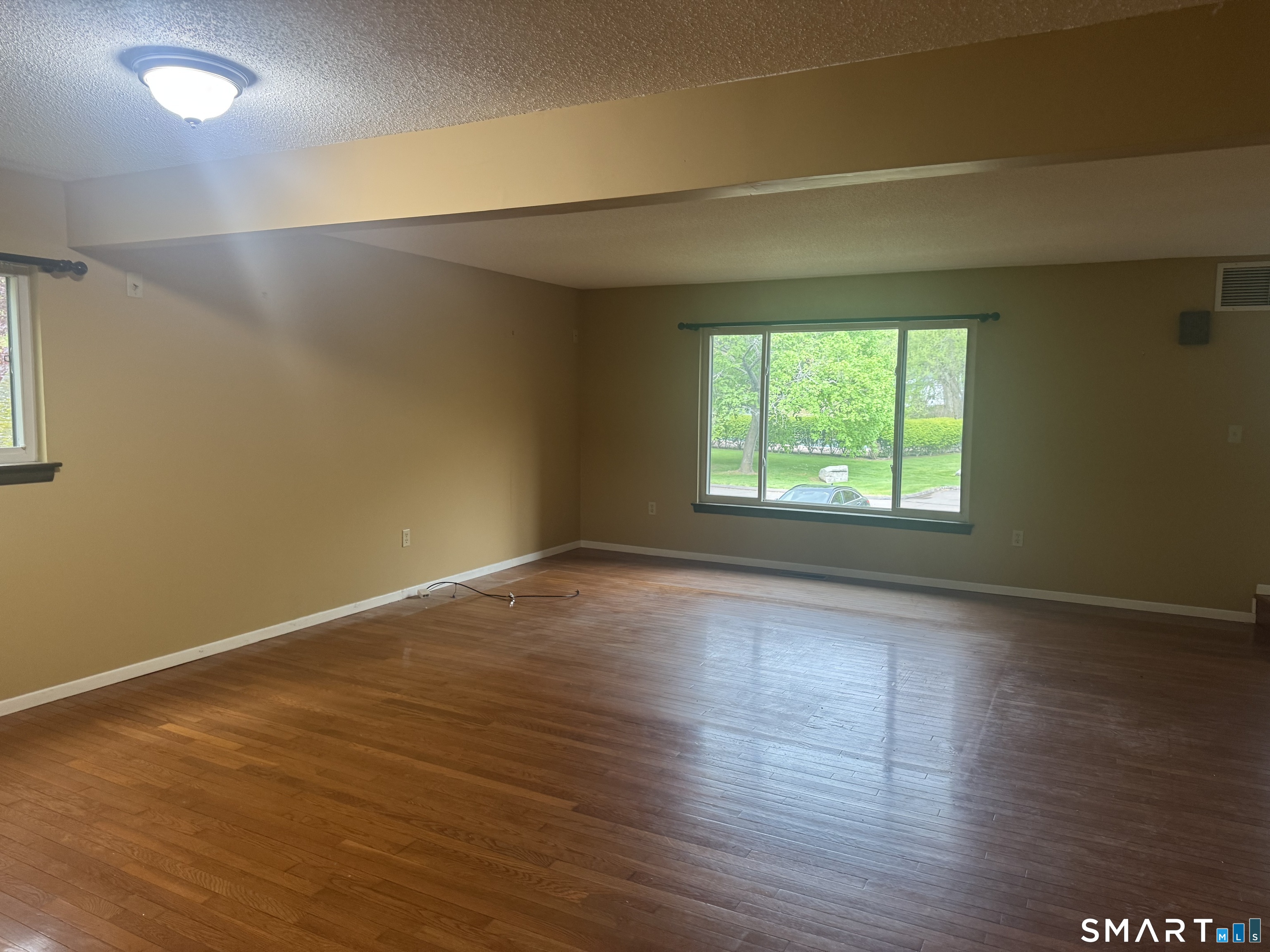 49 Cliffside Drive B