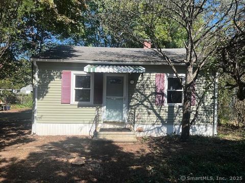 106 Midway Oval Groton CT 06340