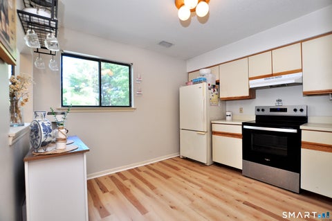 Tiny photo for 30 Simsbury Landing #30, Simsbury, CT 06070 (MLS # 24207342)