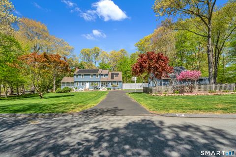 Homes For Sale - 7 Winchester Road<br/> East Lyme, CT 06333