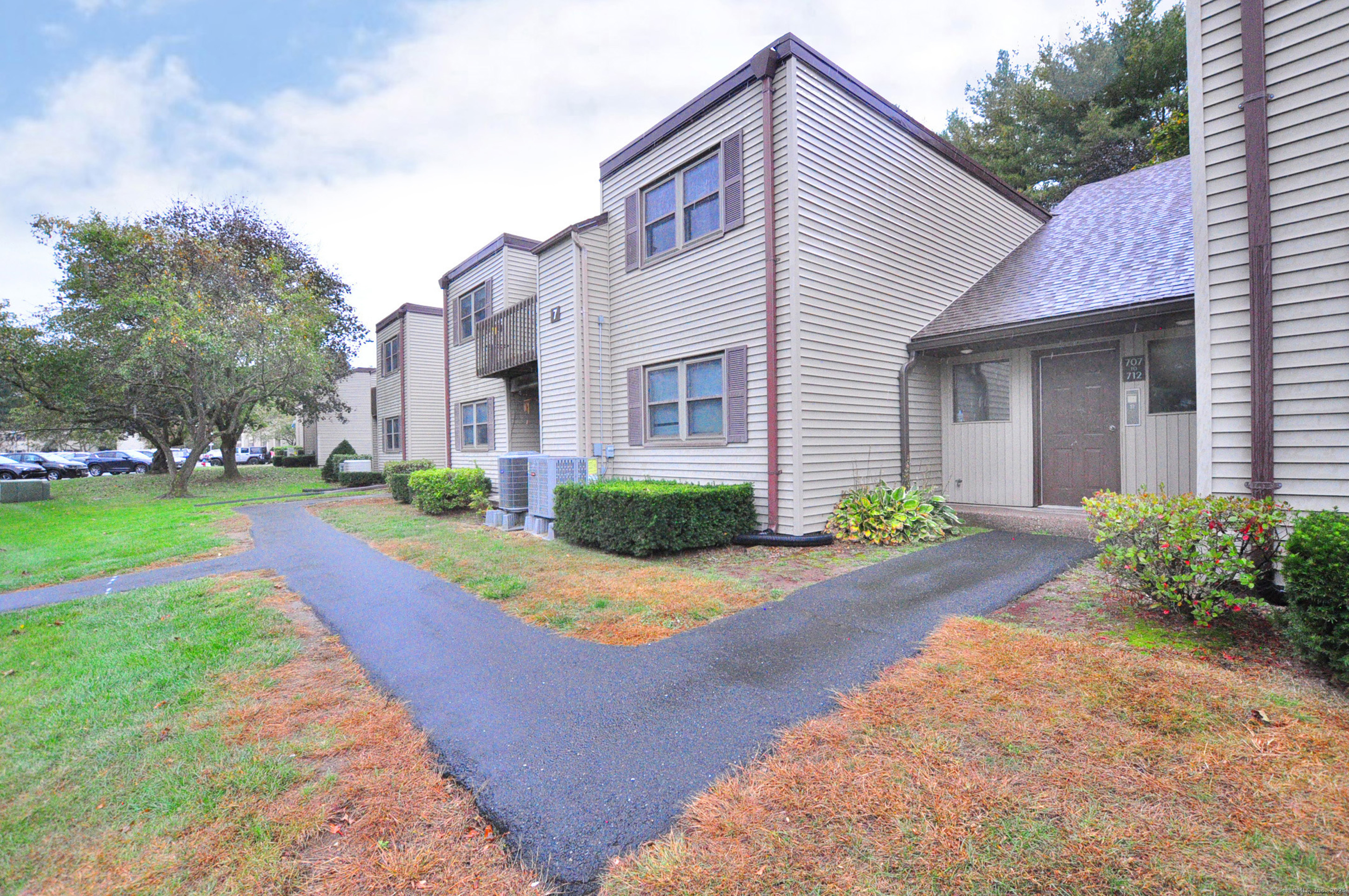 710 Twin Circle Drive 710