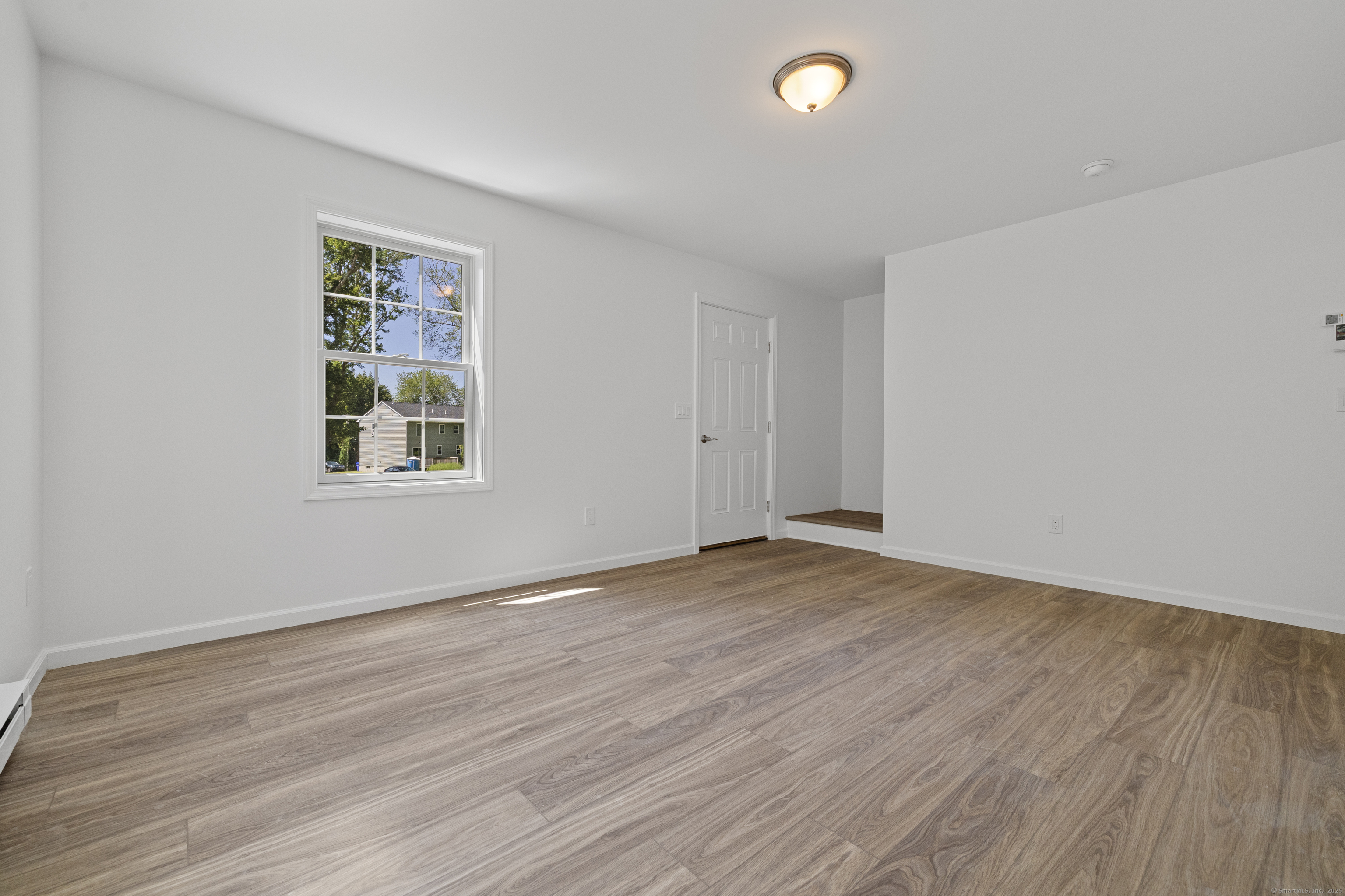 154 Grove Avenue